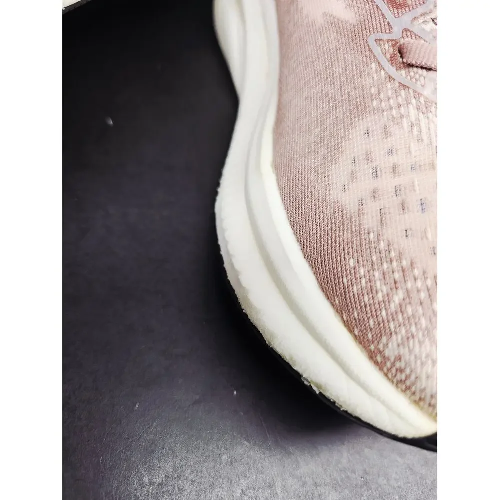 Hoka Women 9 Comfy footwear